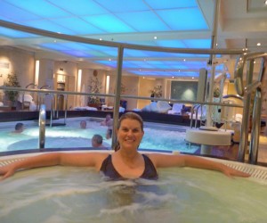 Hydrotherapy pool in the spa - awesome!